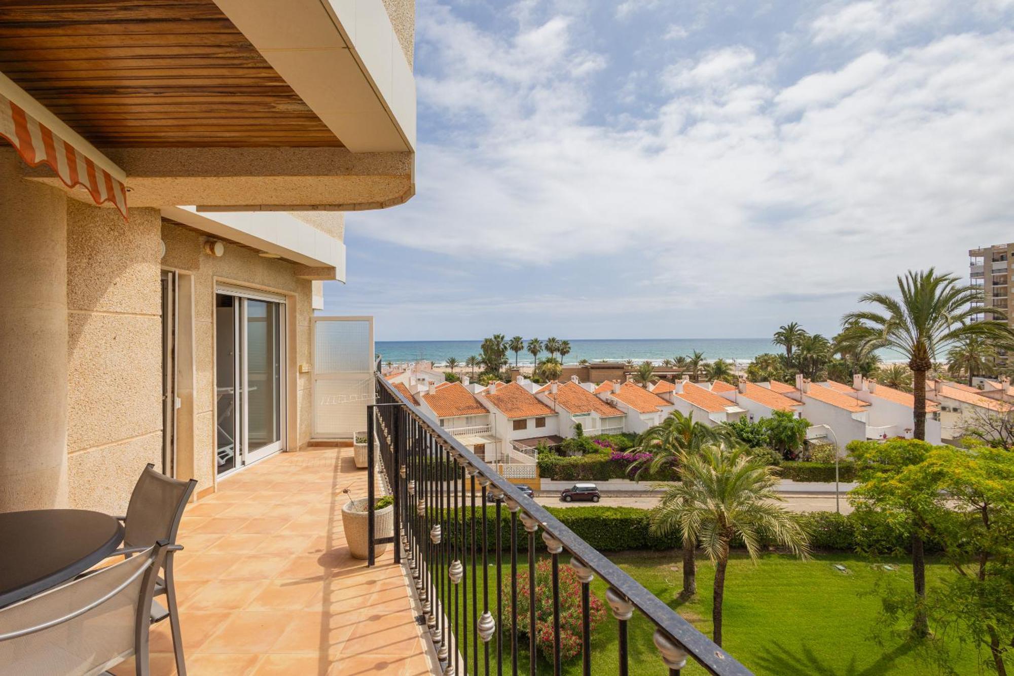 Apartamento Con Piscina Y Zonas Comunes Playa de Gandia Exterior photo